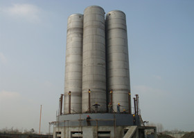 Liquid Nitrogen Storage Tank